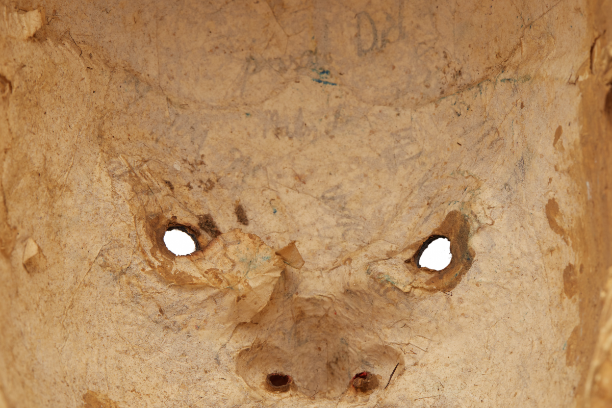 A CARNIVAL PAPIER-MACHE MASK, FROM INDIA - Image 7 of 7