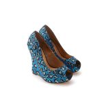 A PAIR OF BENJAMIN ADAMS 'CALI' BLUE WEDGES EU 38.5