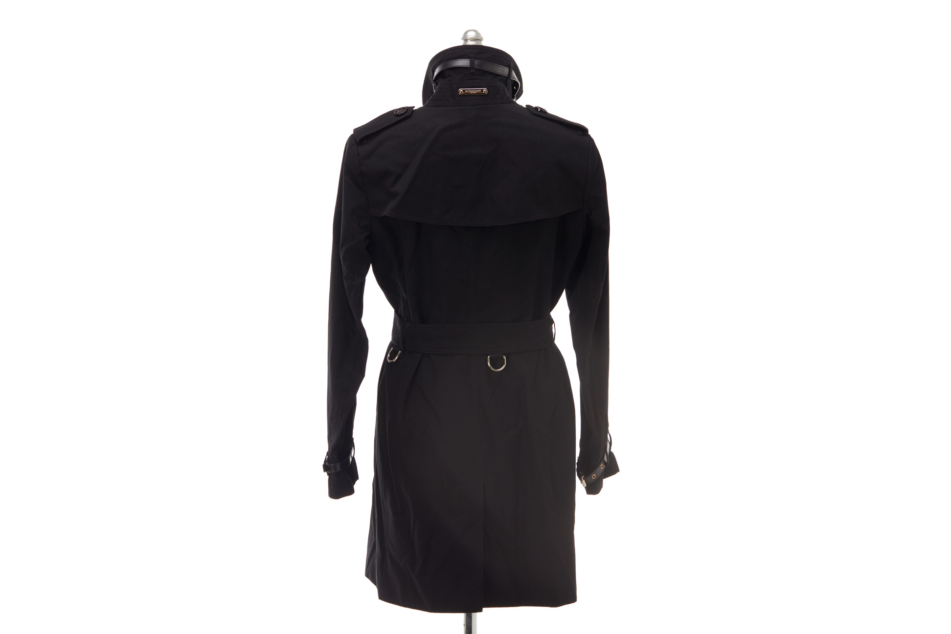 A BURBERRY BLACK MID-LENGTH TRENCH COAT - Image 3 of 5