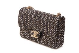 A CHANEL BLACK TWEED WESTMINSTER TANGLED PEARL MEDIUM FLAP