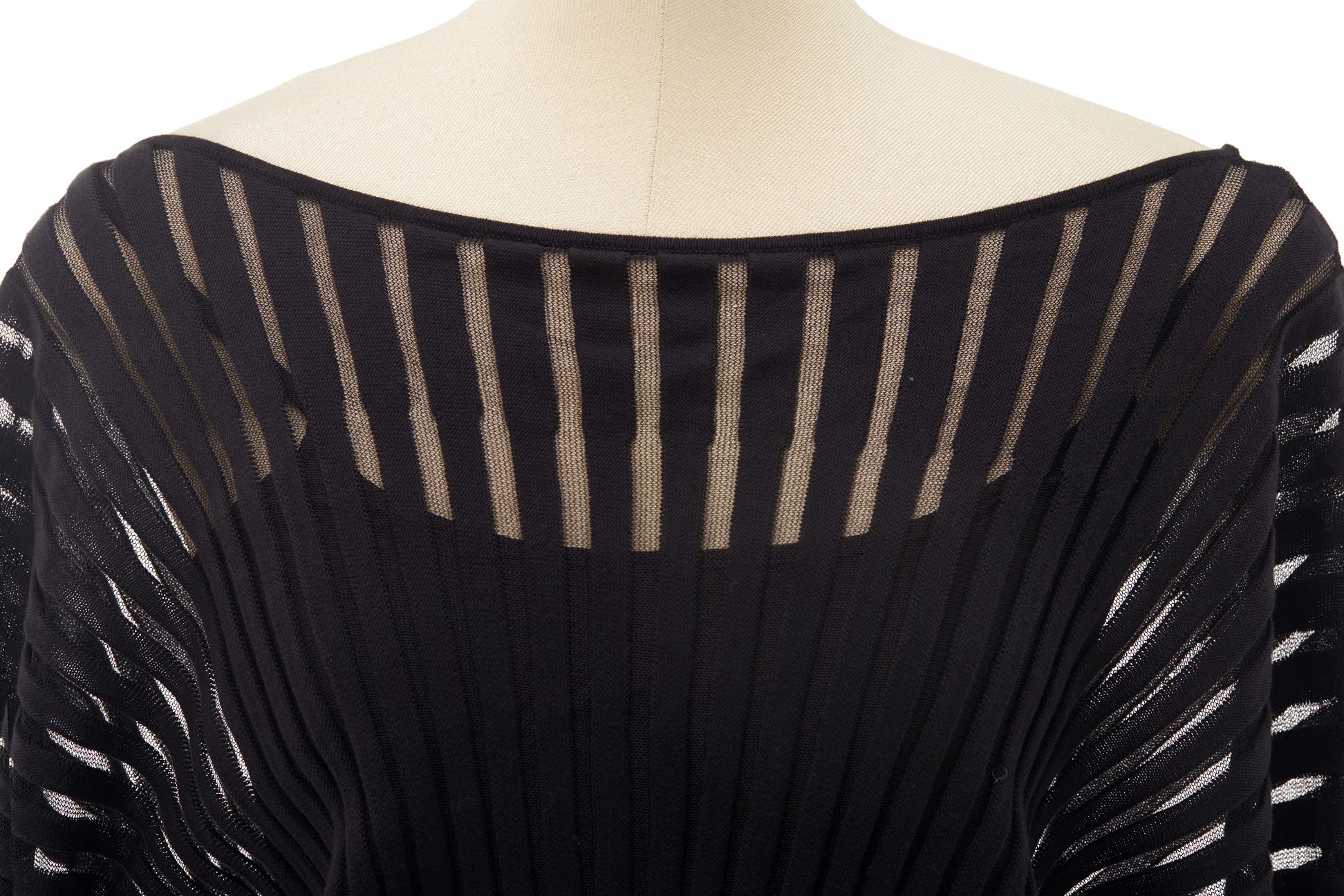 A TRINA TURK BLACK DRESS - Image 2 of 3