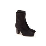 A PAIR OF VINCE CAMUTO 'SENDRA' BLACK ANKLE BOOTS US 10