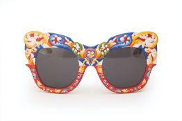 A PAIR OF DOLCE & GABBANA 'CARRETTO' SUNGLASSES