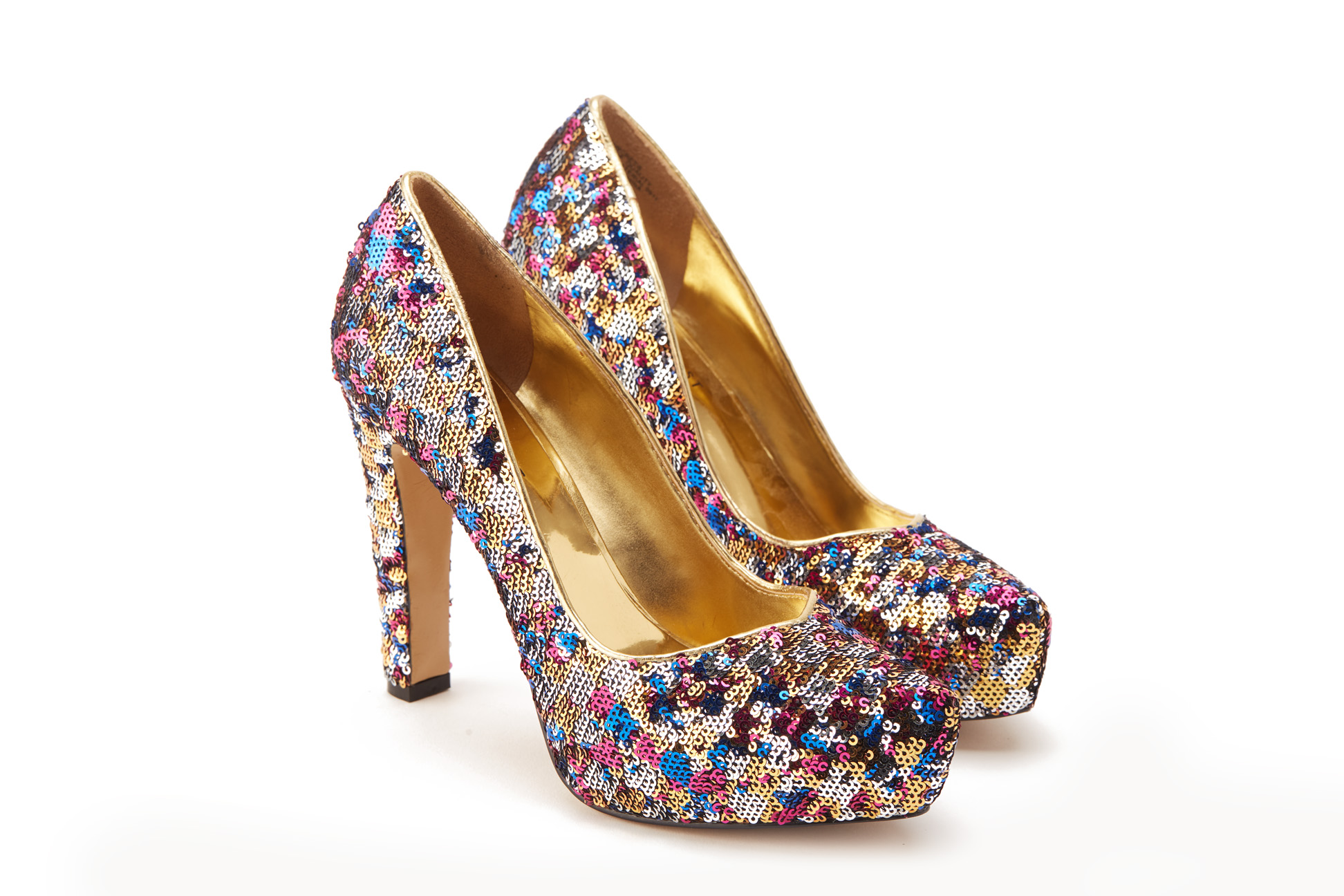 A PAIR OF NINE WEST MULTI COLOUR SEQUIN HEELS US 8