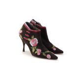 A PAIR OF BEVERLY FELDMAN EMBROIDERED BOOTS EU 39