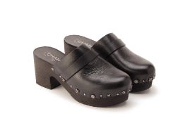 A PAIR OF CHANEL BLACK LEATHER STUDDED CLOGS EU 39