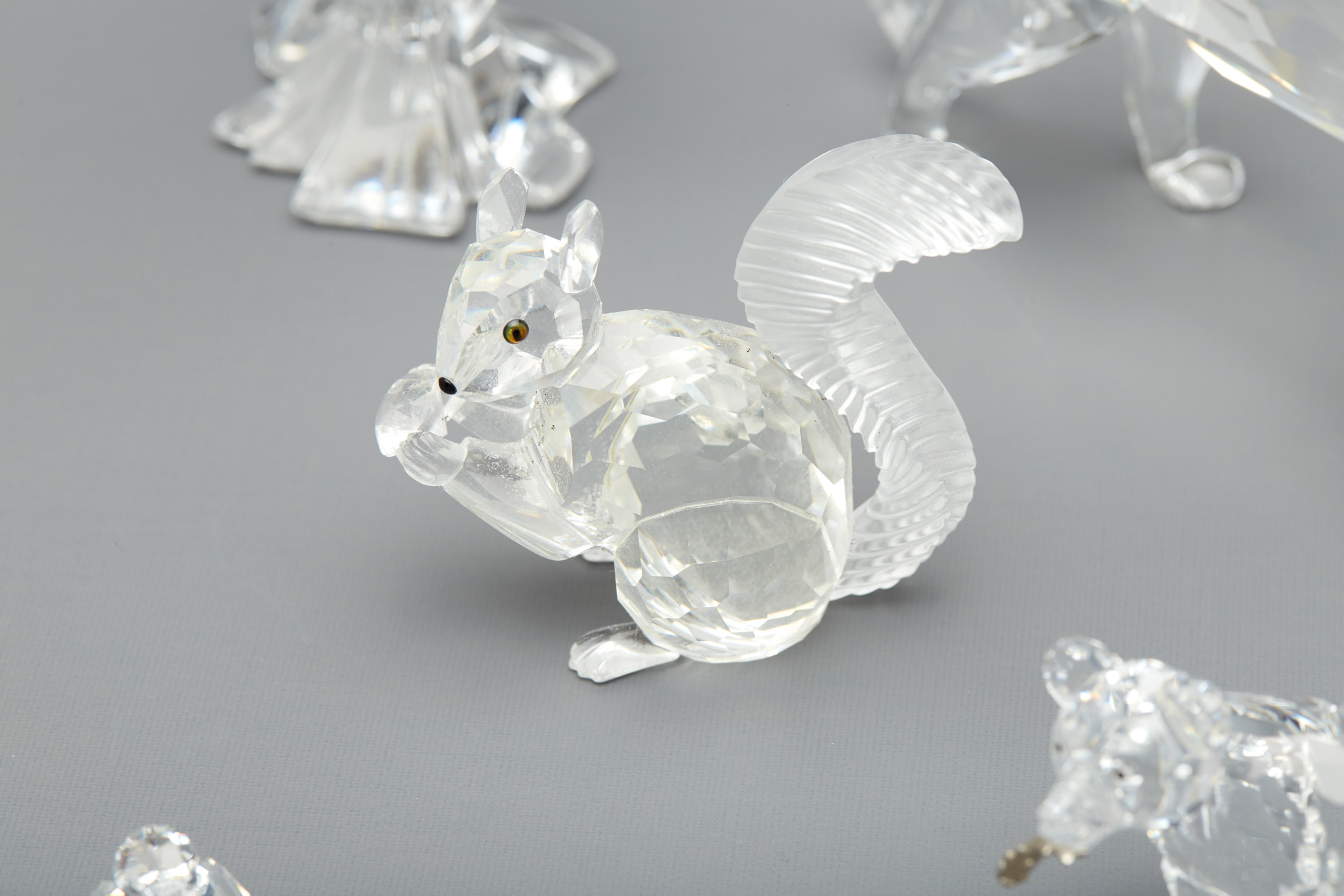 A COLLECTION OF SWAROVSKI ANIMAL FIGURINES - Image 6 of 10