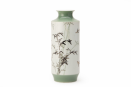 A PORCELAIN VASE WITH BIRDS AND BAMBOO