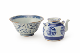 A BLUE & WHITE PORCELAIN TEAPOT AND A BOWL