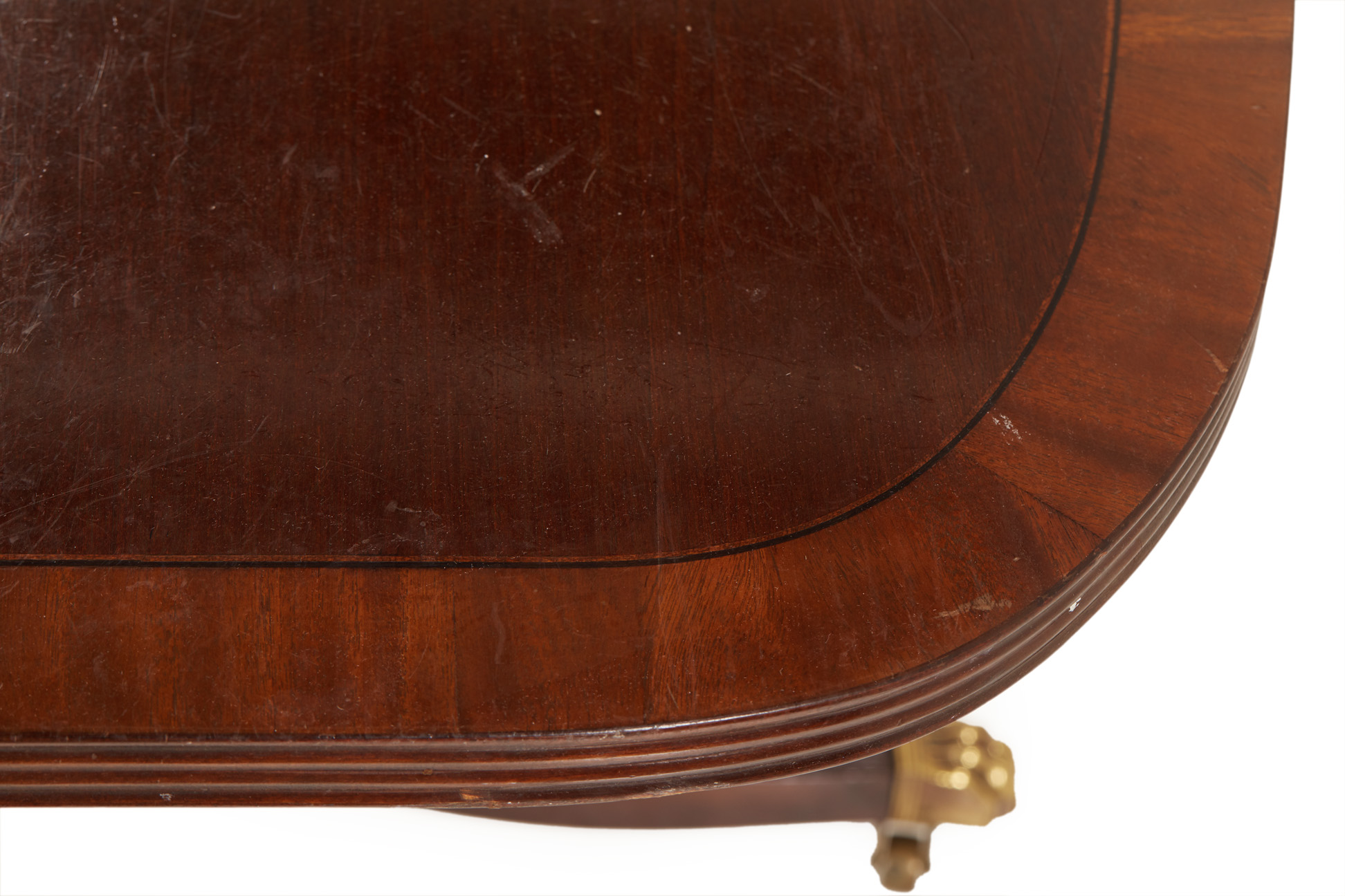 A GEORGE III STYLE TWIN PILLAR EXTENDING DINING TABLE - Image 3 of 5