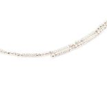 AN 18K WHITE GOLD MAGNETIC NECKLACE