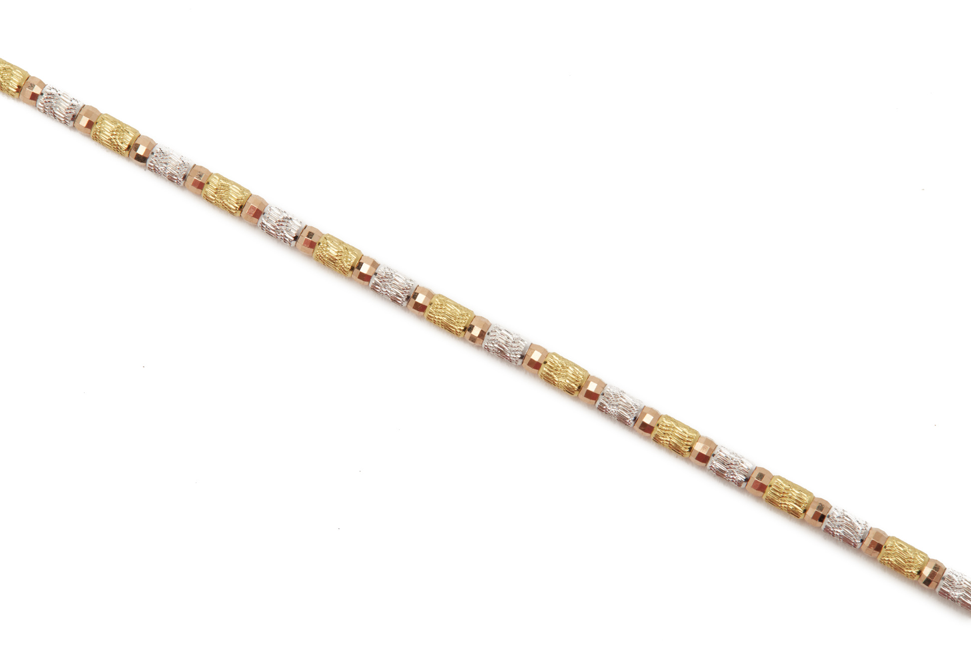 AN 18K THREE COLOUR GOLD BRACELET