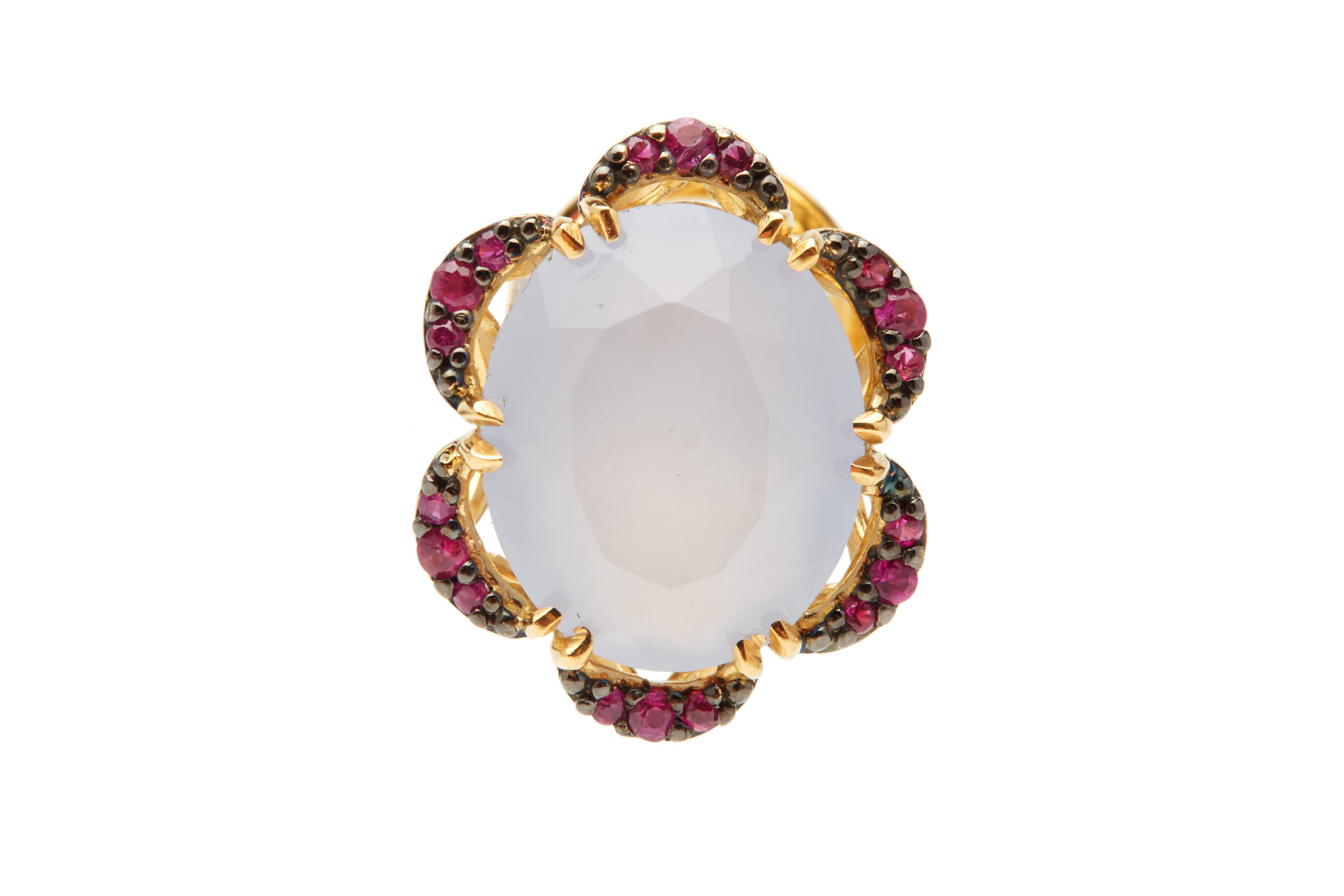 A PAIR OF CHALCEDONY AND RUBY STUD EARRINGS - Image 3 of 3
