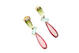 A PAIR OF MULTI-COLOURED TOURMALINE DROP EARRINGS