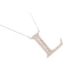 AN 18K WHITE GOLD AND DIAMOND LETTER L PENDANT ON CHAIN