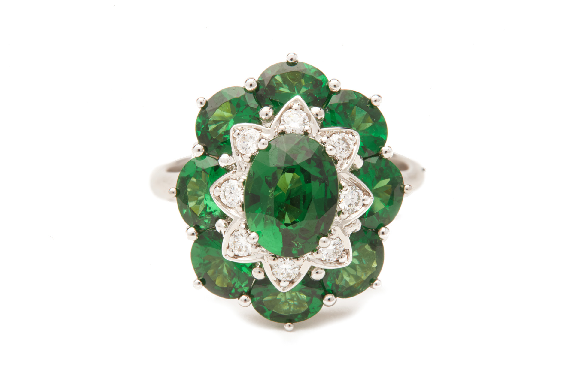 A TSAVORITE AND DIAMOND RING