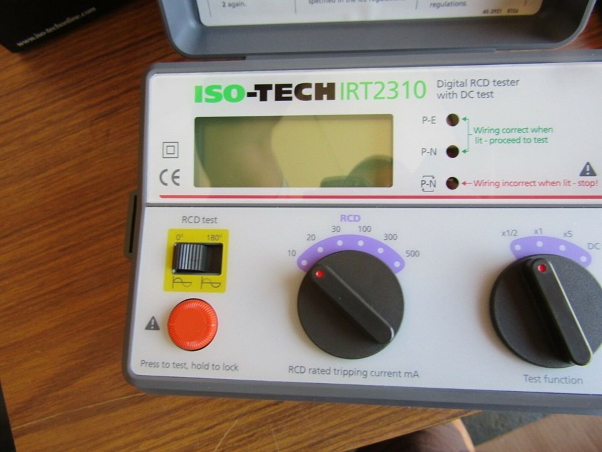 ISOTECH IRT 2310 Digital RCD Tester 500mA + DC Test DC CAT III 300V J11 7127036