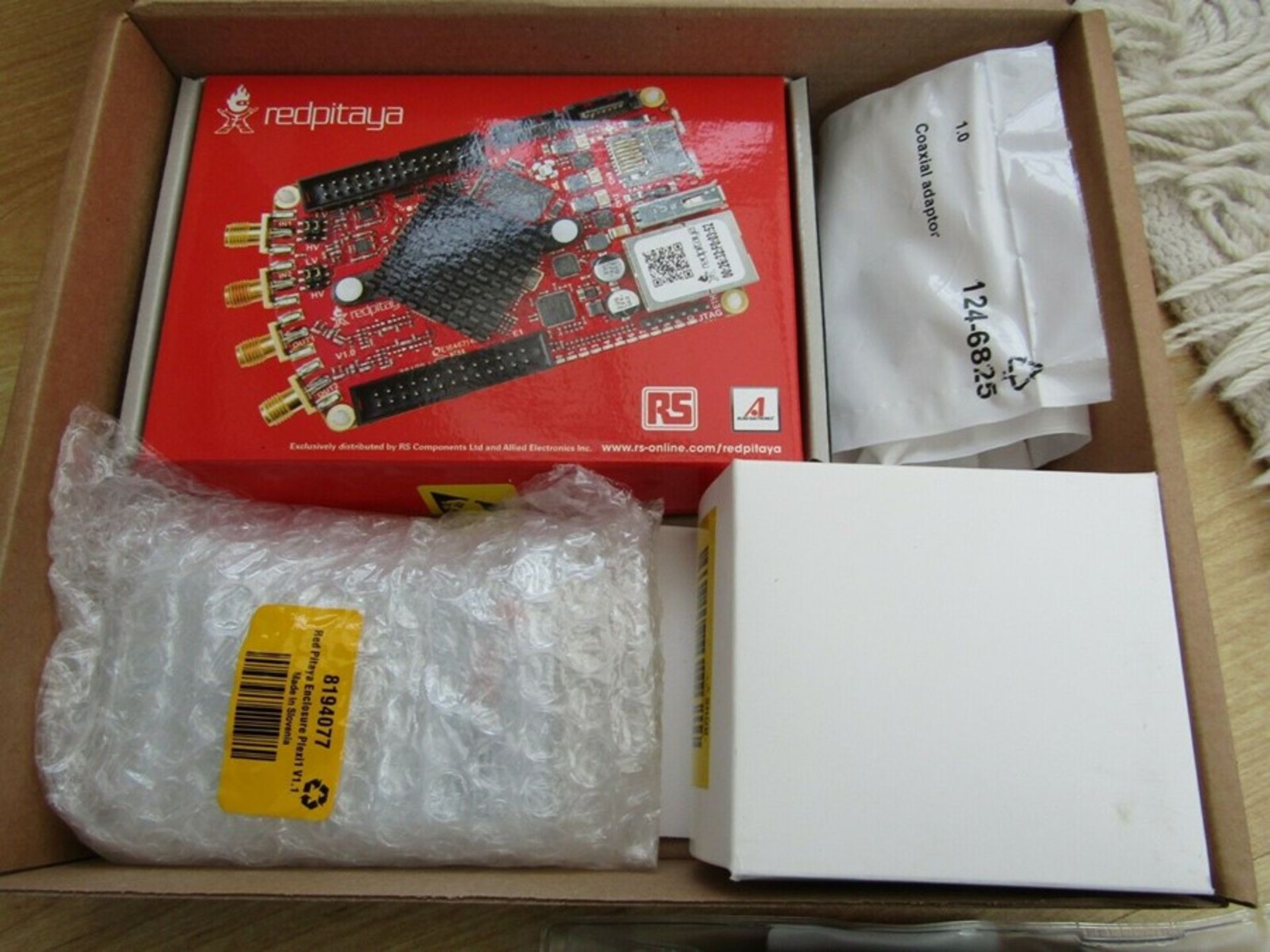 Red Pitaya V1.1 Diagnostic Kit - PC Oscilloscope, USB, 2 Channels, 50MHz - RS 8272755