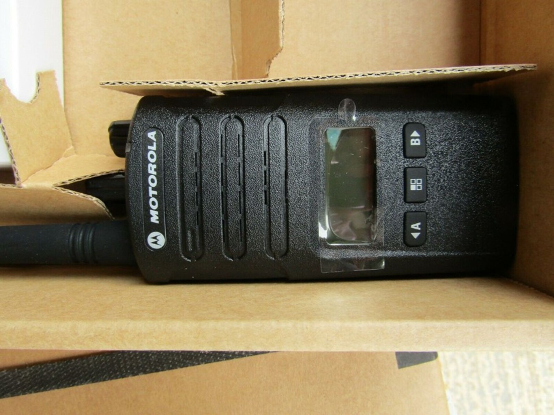 Motorola XT460 Business Two Way Radio RMP0166BDNAA - No Charger B714 1240927 - Image 2 of 2