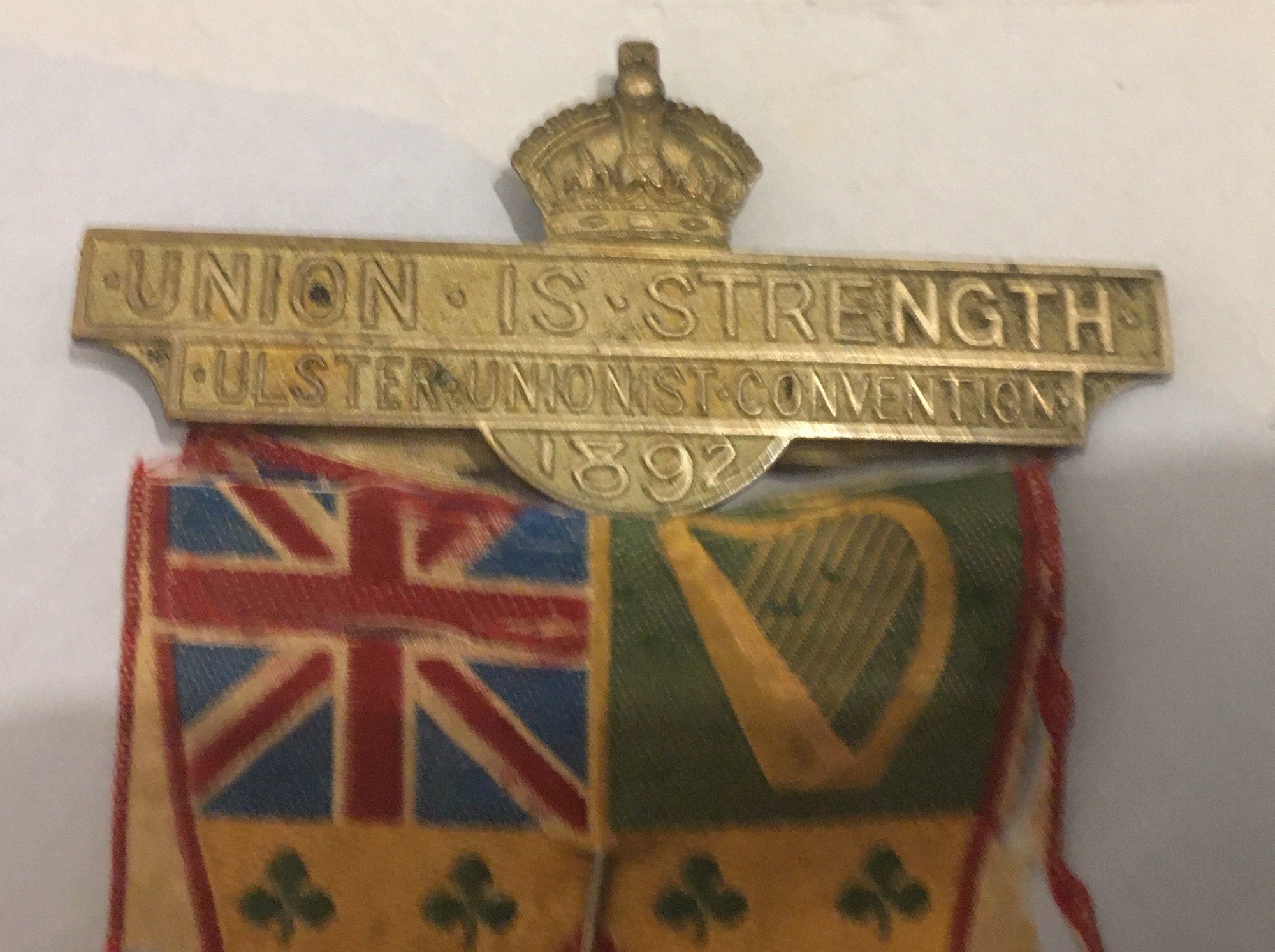 Antique Ulster Unionist Convention 1892 Union is Strength Badge with Silk. - Image 2 of 3