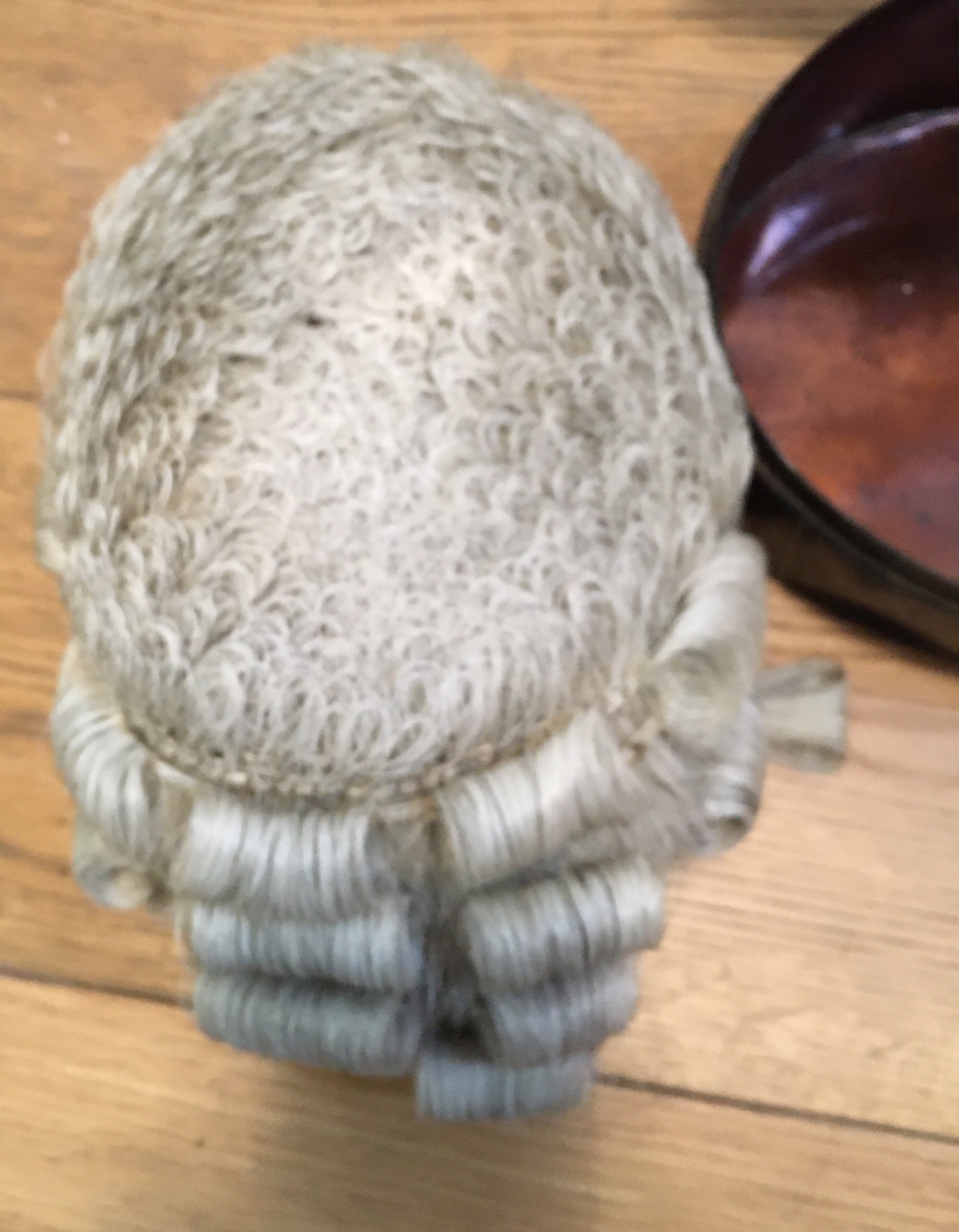 Antique Judge's Wig in named Tin Box - named to a J A Lillie with makers label - Ravenscroft. - Image 3 of 9