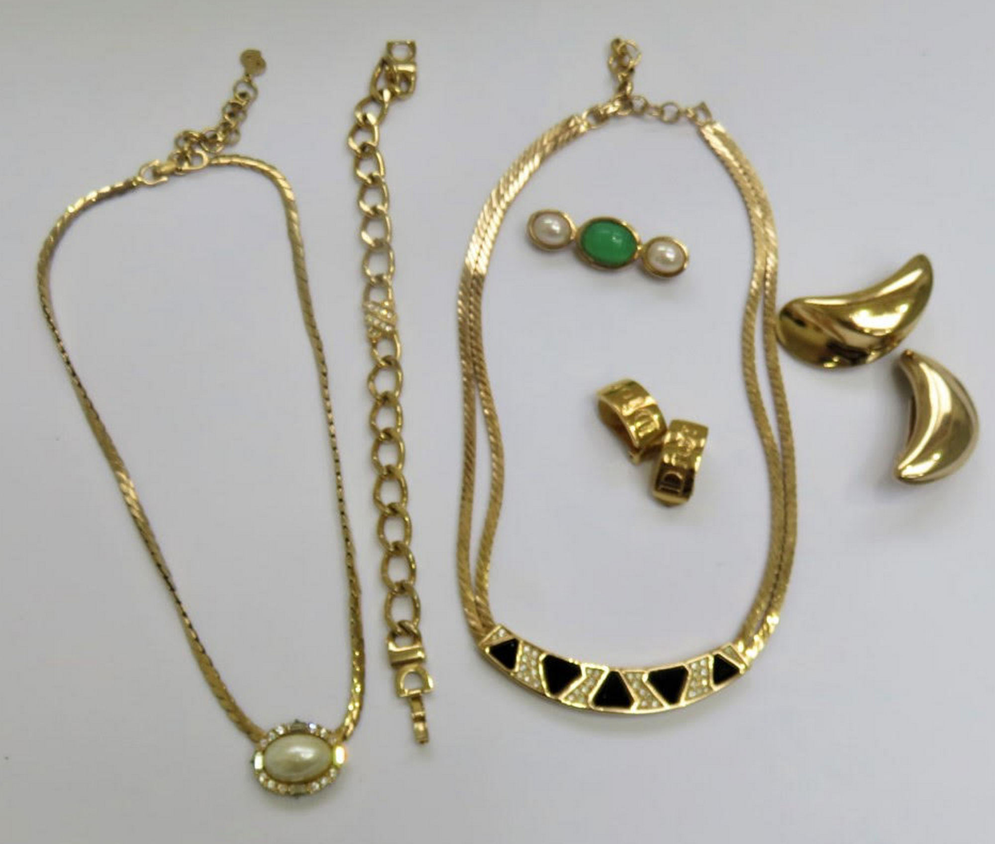 Christian Dior gold tone costume jewellery, two necklaces, one bracelet, one brooch, two pairs Ear. - Image 3 of 3