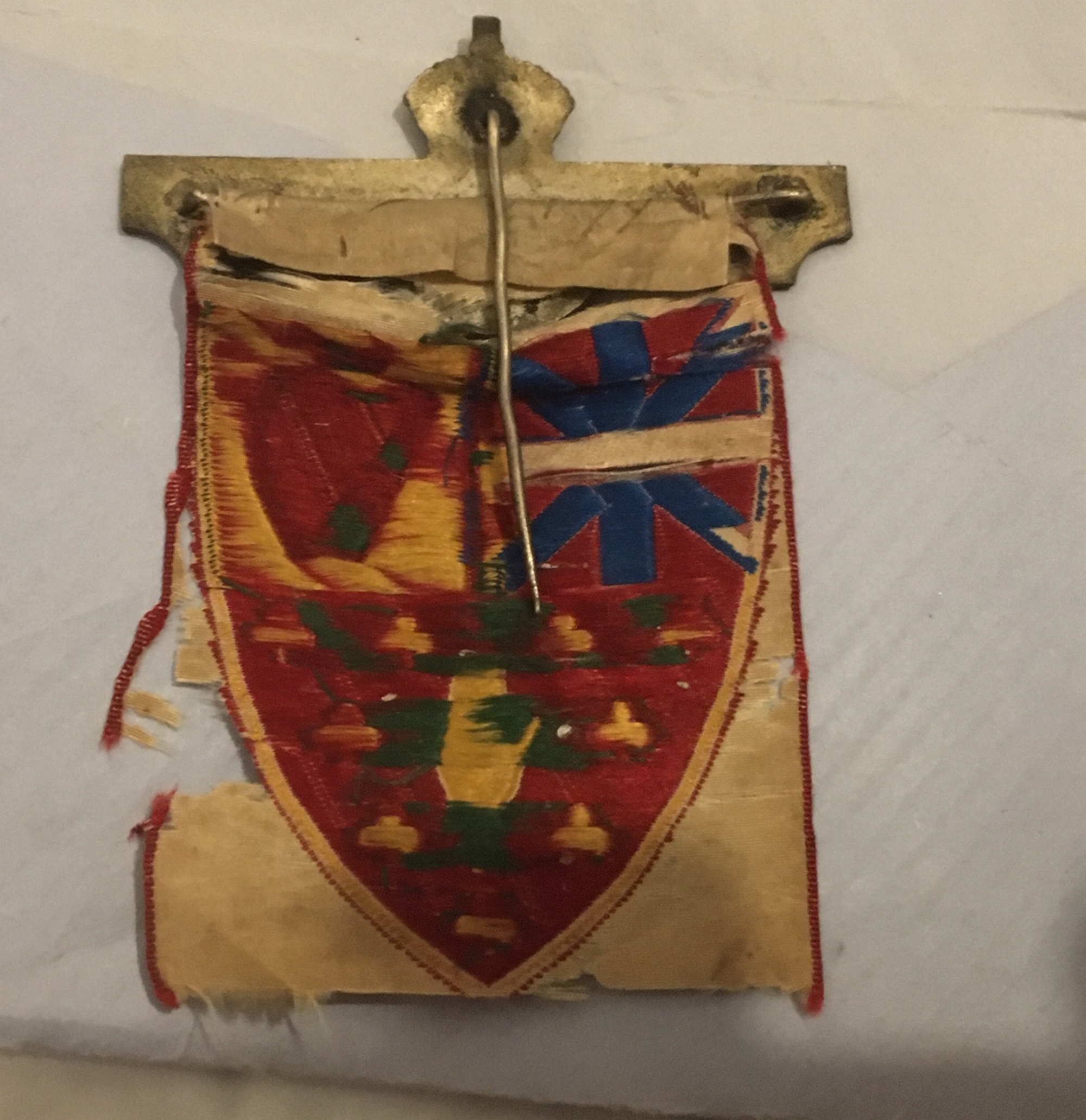 Antique Ulster Unionist Convention 1892 Union is Strength Badge with Silk. - Image 3 of 3