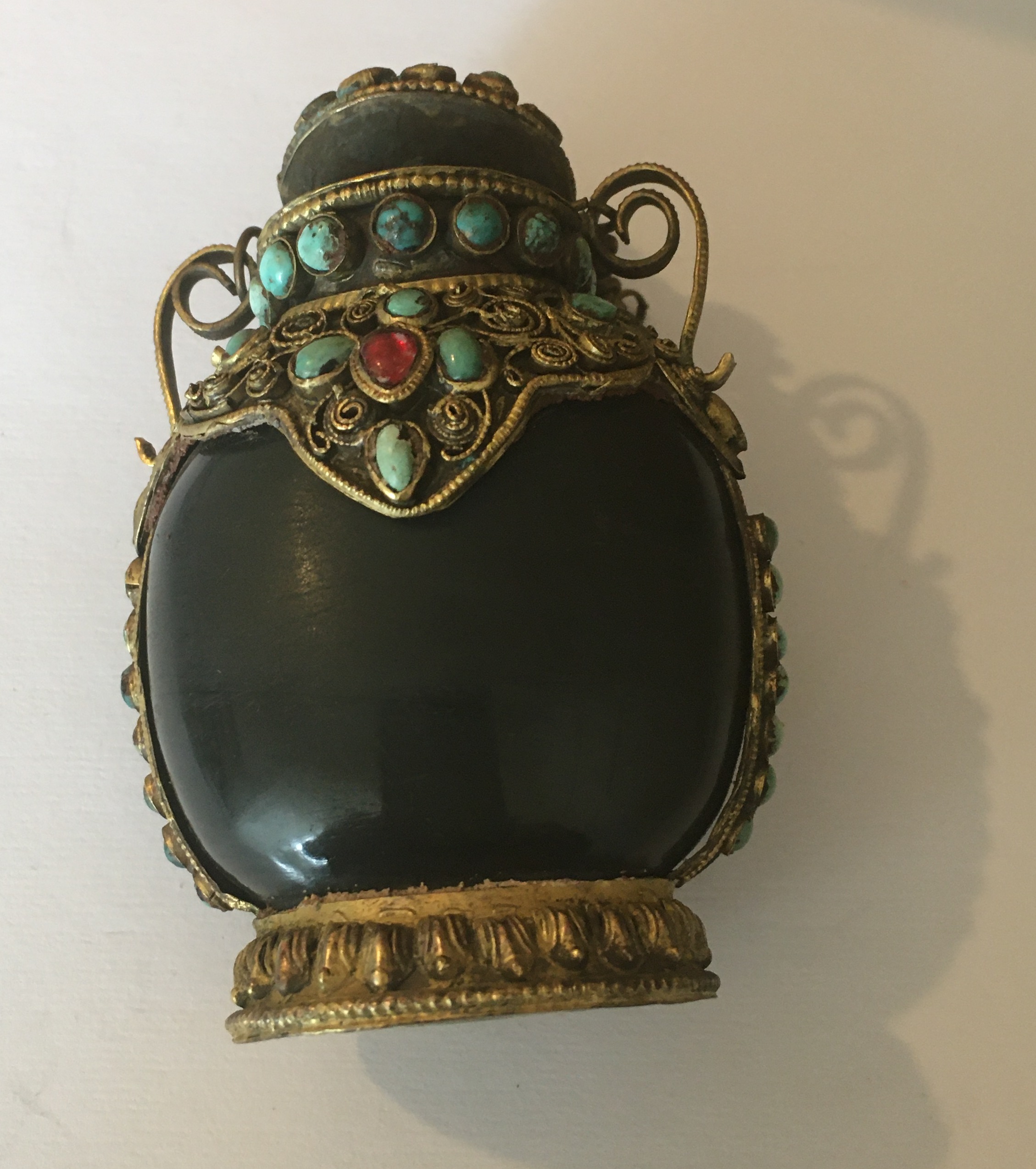 Tibetan Gilt Metal Snuff Bottle - 95mm tall x 65mm wide. - Image 2 of 7