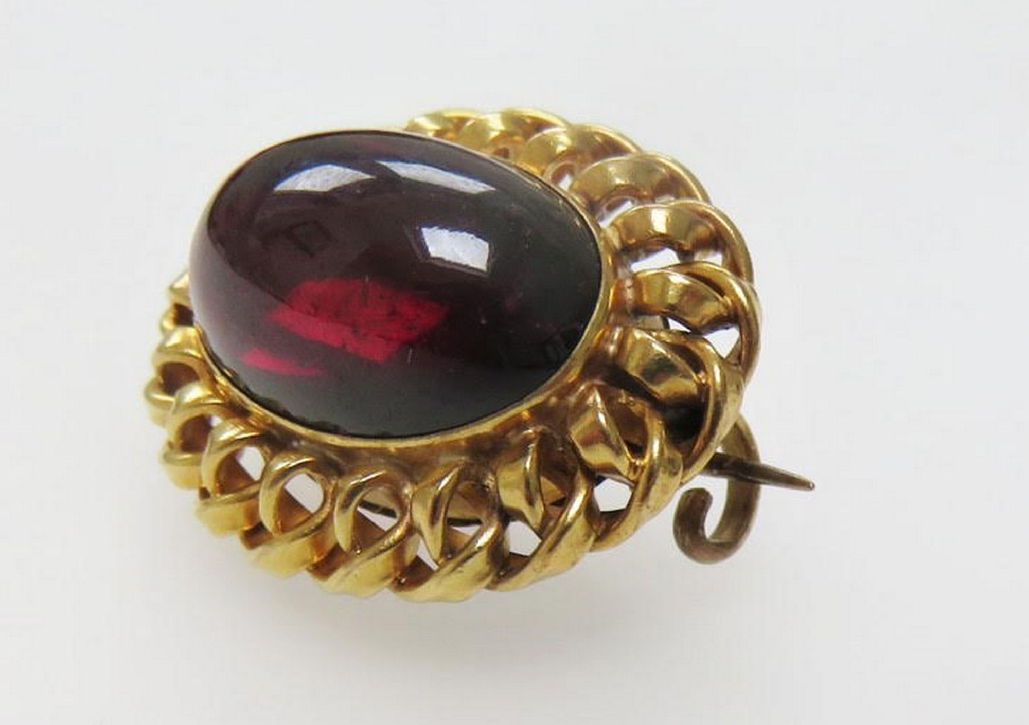 Victorian yellow metal and garnet brooch (tests as 18ct)-secret compartment at back of brooch. - Image 4 of 5