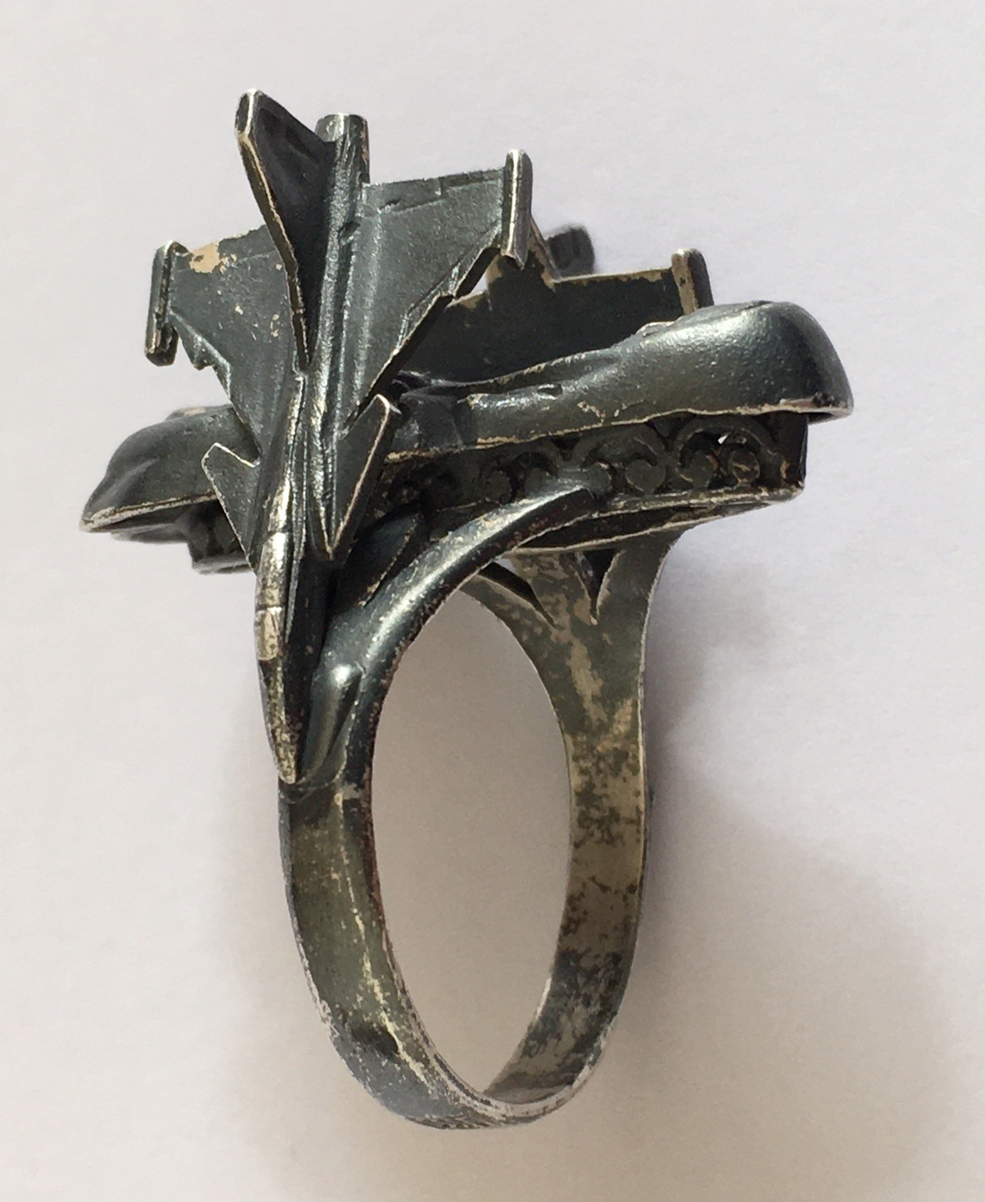 Vintage Modernist Silver Ring depicting Religion and War marked NSS - UK size N 1/2 - Image 3 of 3