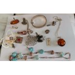 Lot of Vintage Silver and Costume Jewellery.