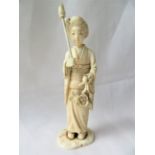 Antique Japanese Meiji Period Okimono Figure of a Geisha Girl with Parasol and Flowers - 126mm tall.