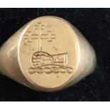 Vintage 18 karat Gold Gents Crested Ring - UK size R 1/2 - 10.6 grams.