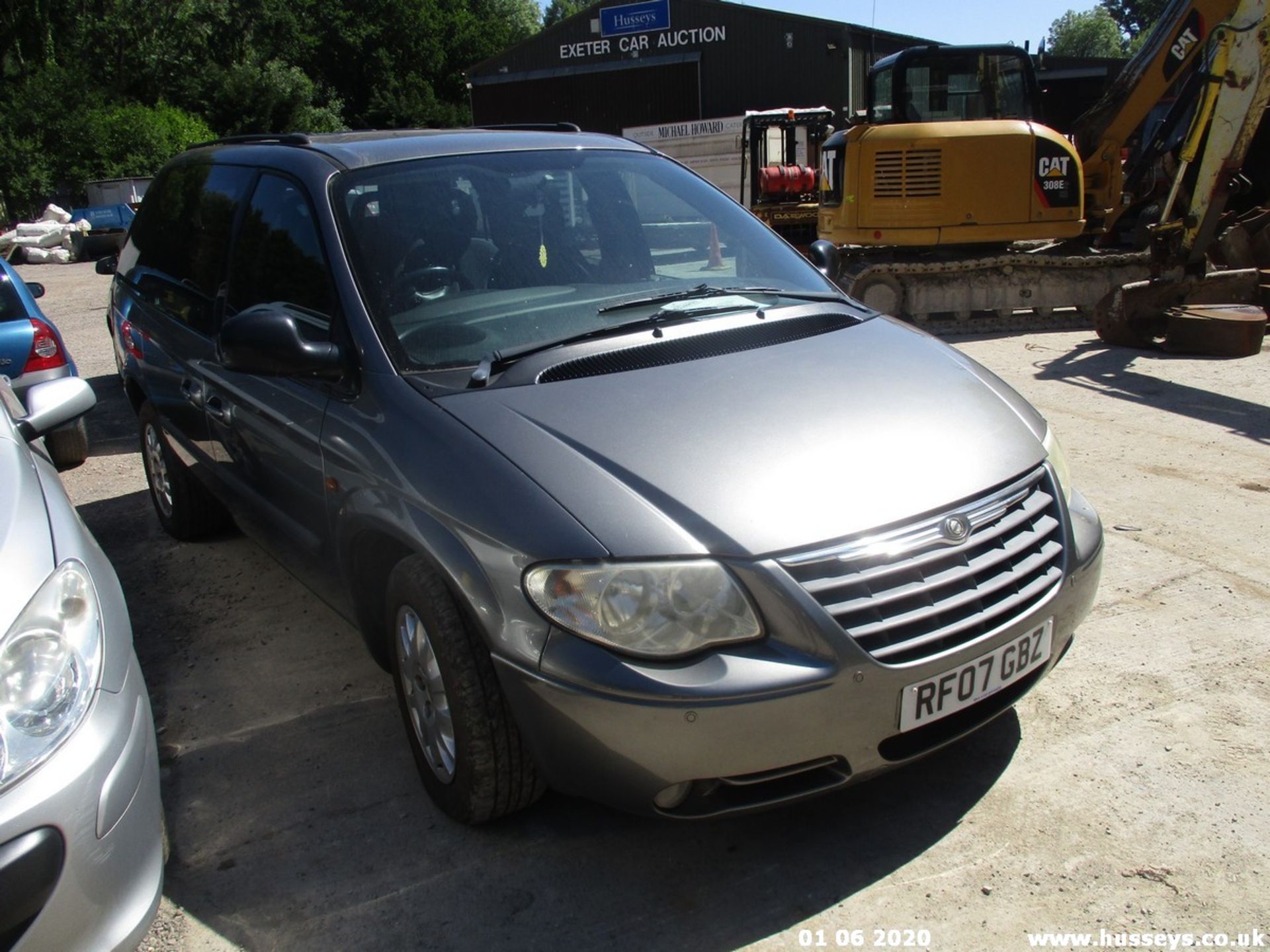 CHRYSLER VOYAGER SE TOURING CRD - RF07GBZ-2499cc 5 Dr MPV Diesel- 96249 MILES