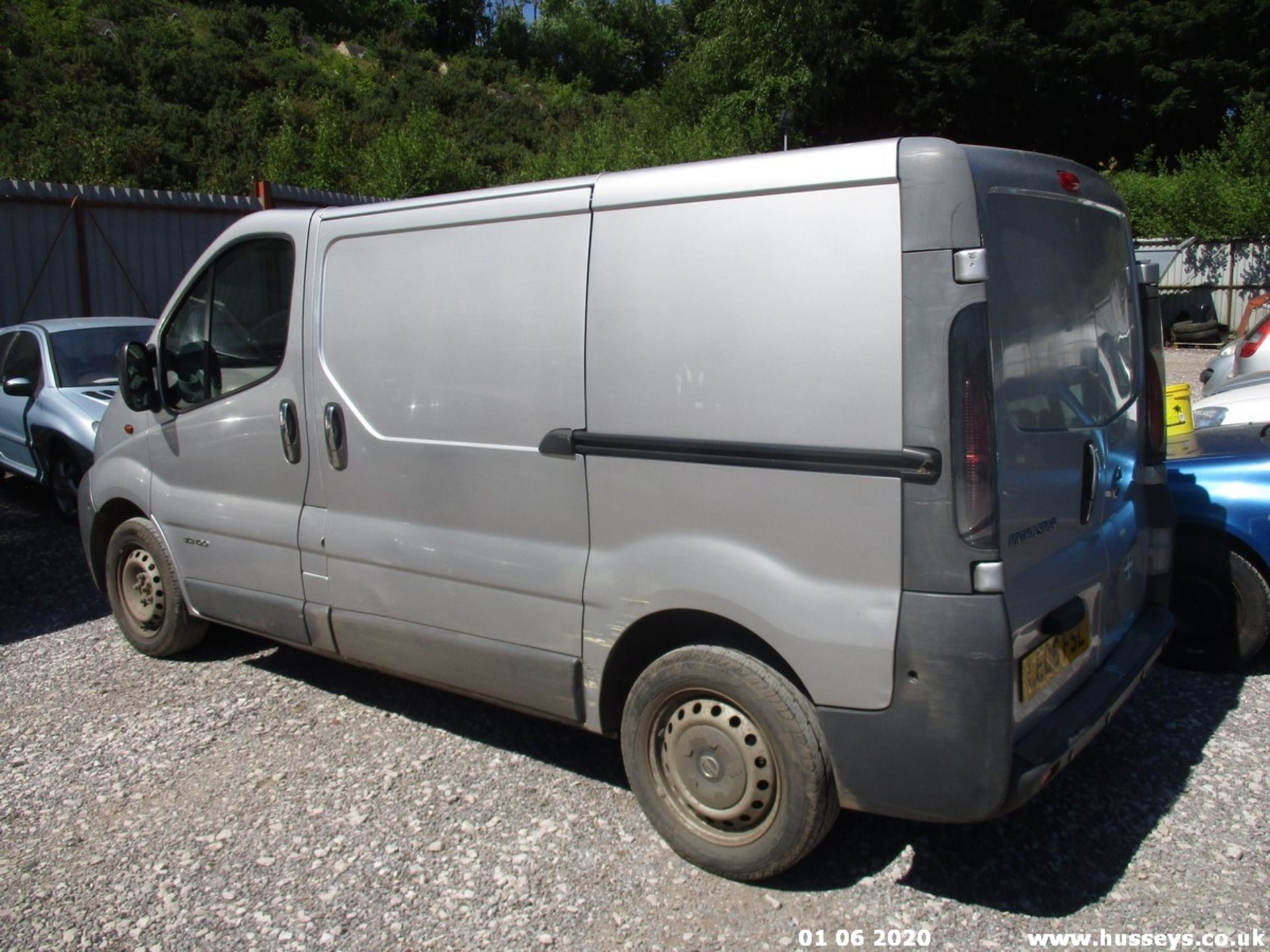 NISSAN PRIMASTAR SE DCI100 SWB - LE06FSL-1870cc Van Diesel- 115143 MILES - Image 3 of 7