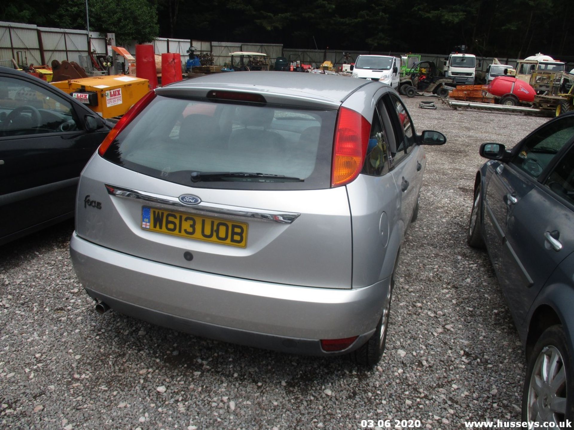 FORD FOCUS GHIA - W613UOB-1989cc 5 Dr Hatchback-63788 MILES REAR WINDOWS STUCK DOWN - Image 3 of 3