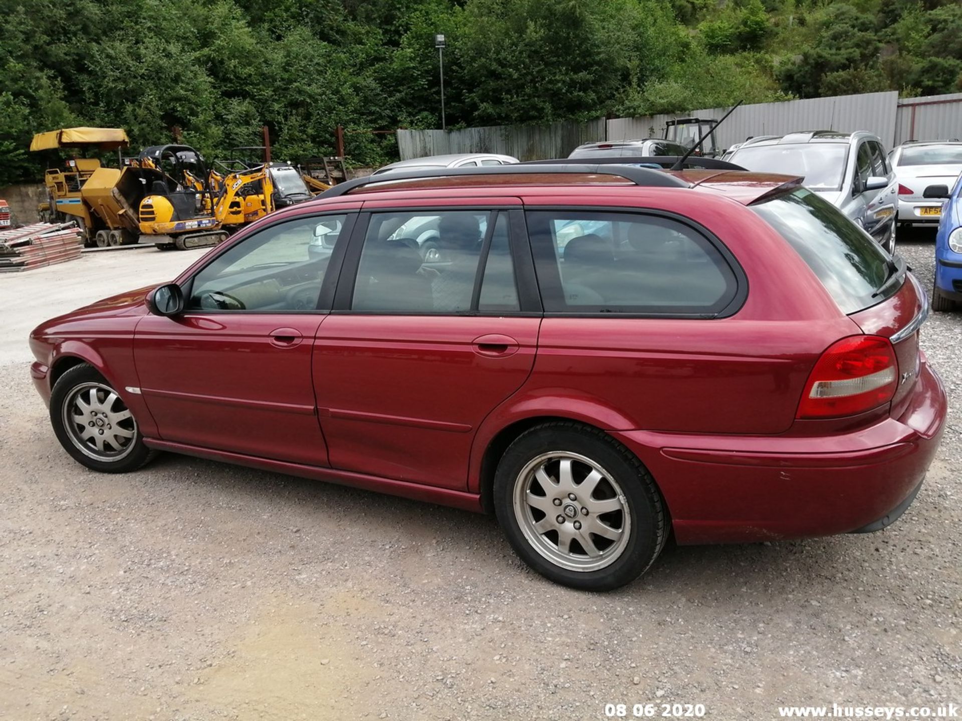 JAGUAR X-TYPE CLASSIC D - GF54GDE - 1988cc 5 Dr Estate Diesel - 149118 MILES - Image 3 of 6