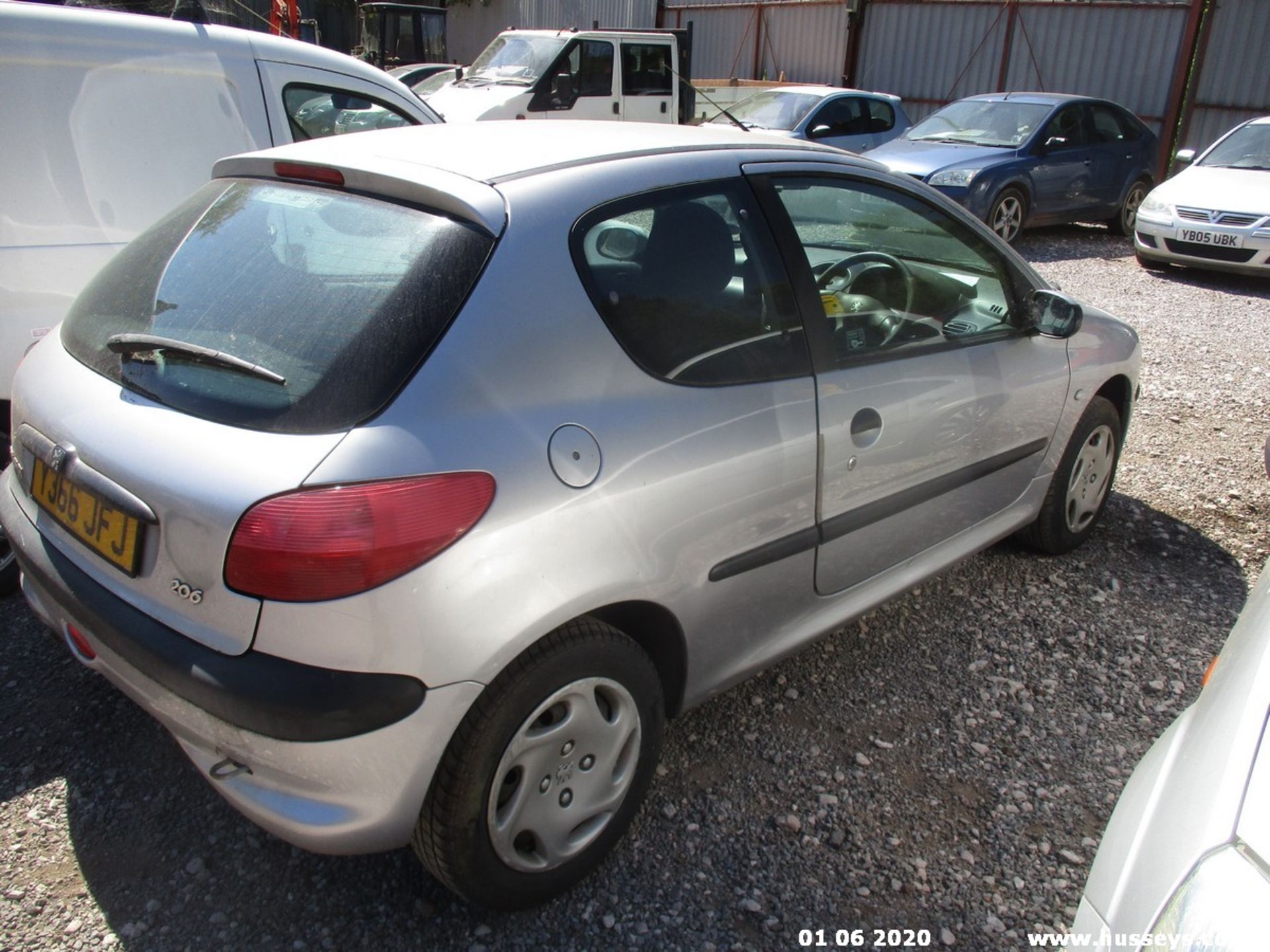 PEUGEOT 206 LX - Y366JFJ- 1360cc 3 Dr Hatchback- 88169 MILES - Image 5 of 6