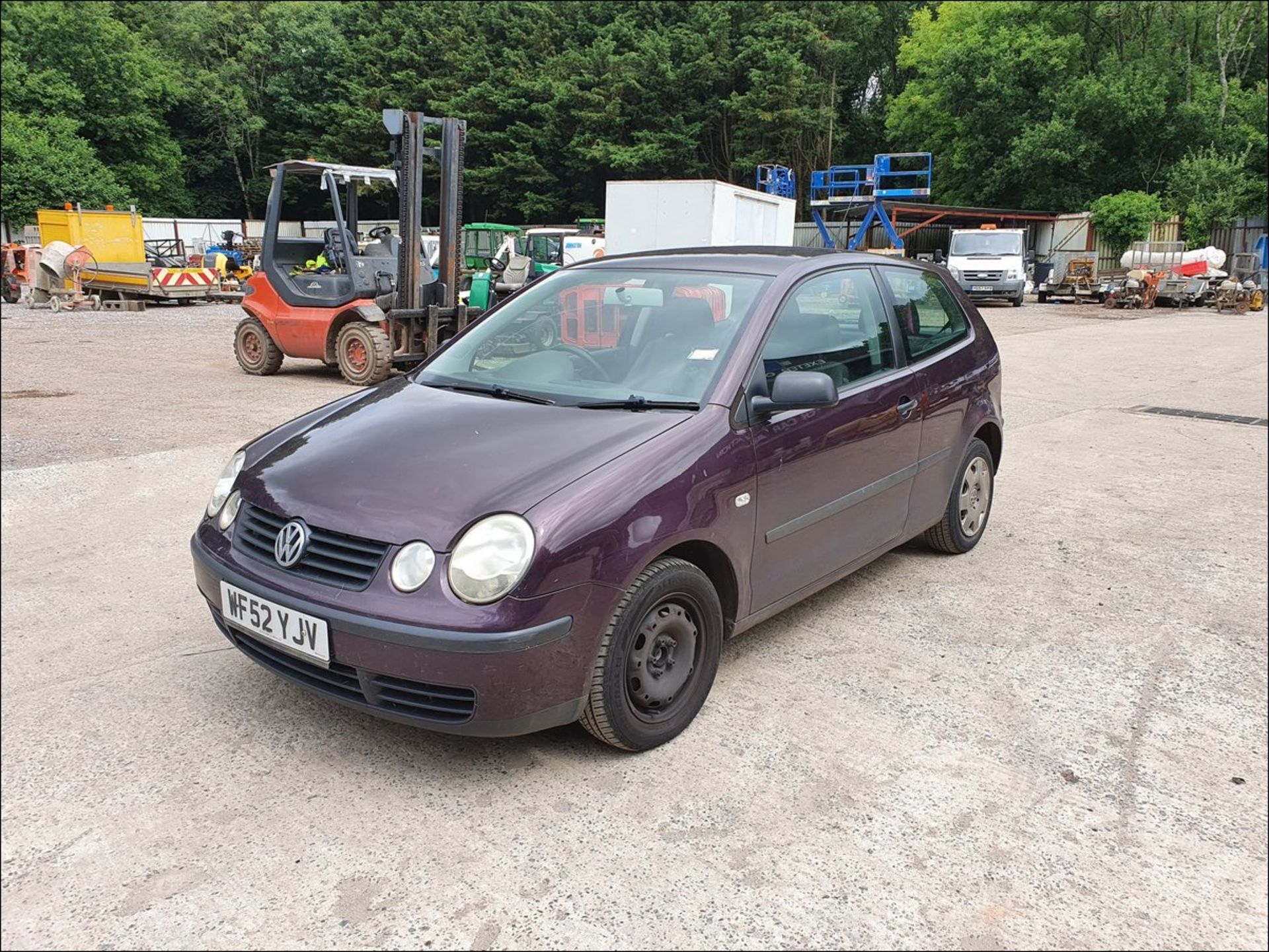 02/52 Volkswagen Polo S - 1200cc 3dr Hatchback (Red, 74k) - Image 3 of 11