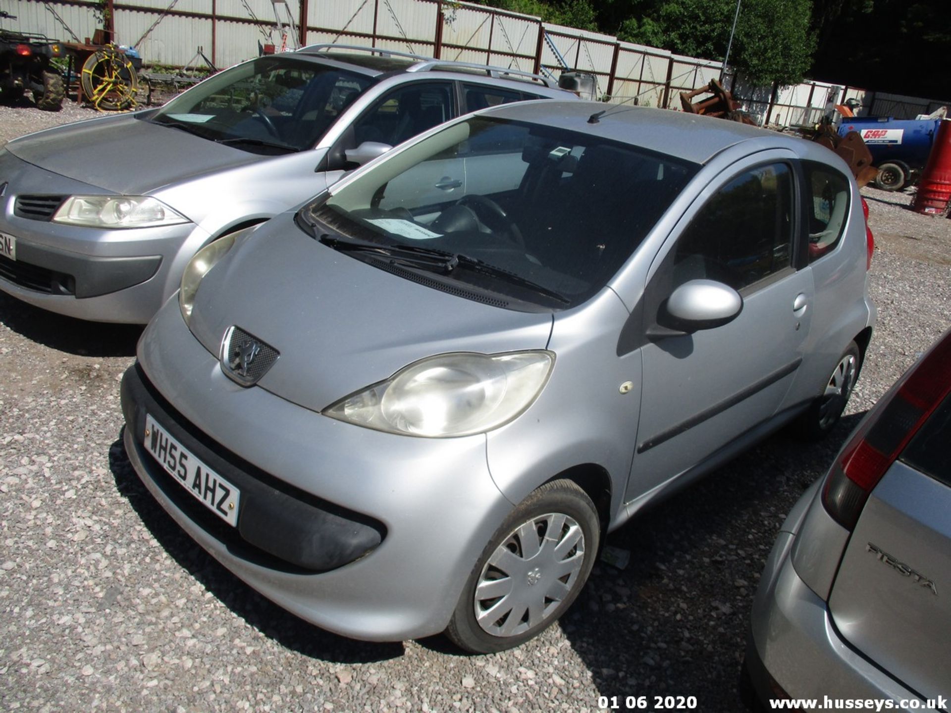 06/55 Peugeot 107 Urban - 998cc 3dr Hatchback (Silver) - Image 3 of 5