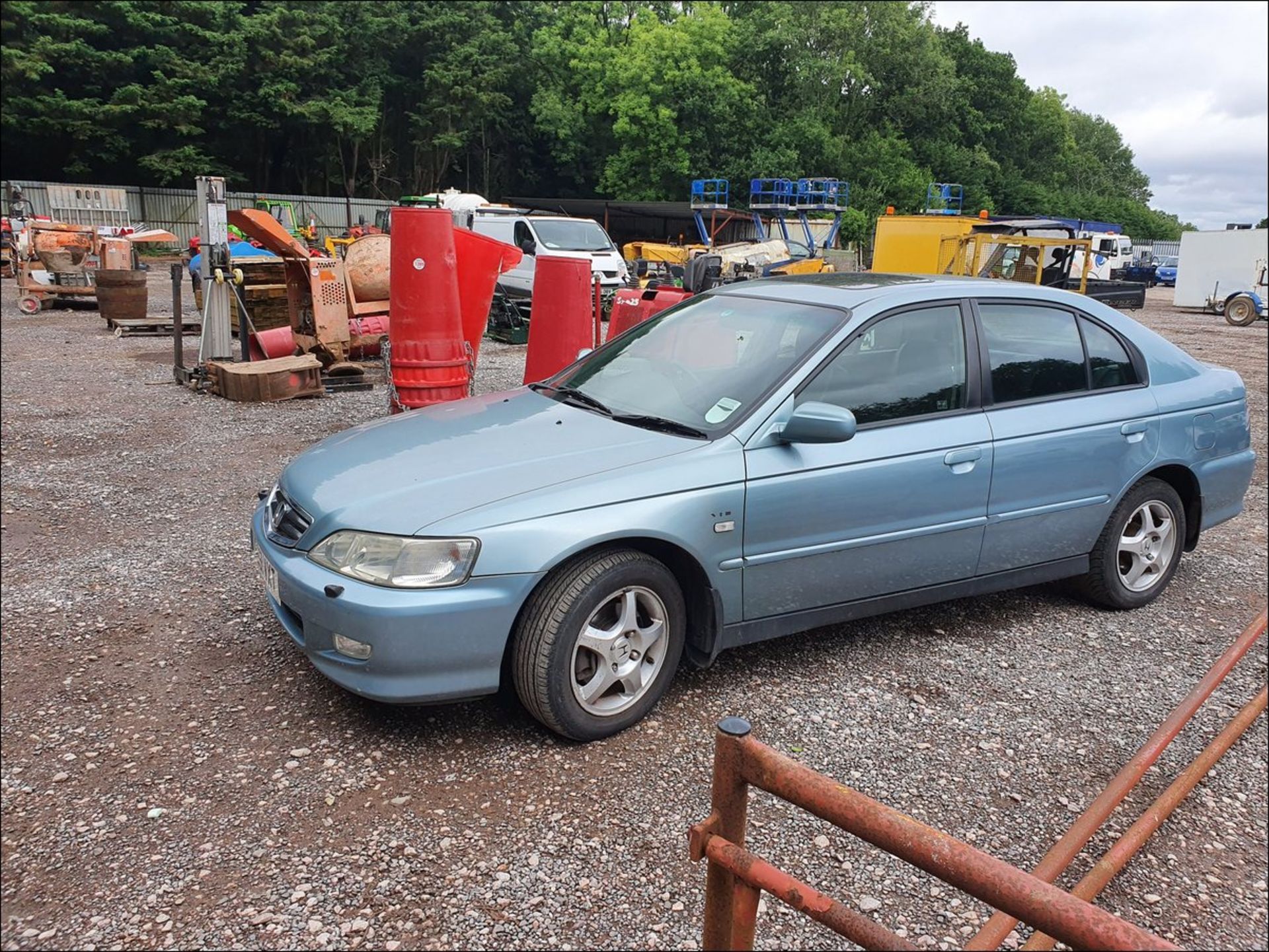 01/51 Honda Accord VTEC SE Exec - 1997cc 5dr Hatchback (Green, 81k) - Image 5 of 9