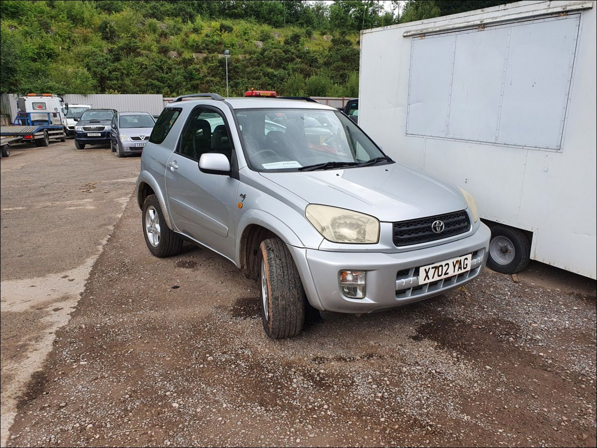 00/X Toyota Rav4 NRG VVTI - 1998cc 3dr Estate (Silver, 124k) - Image 2 of 11