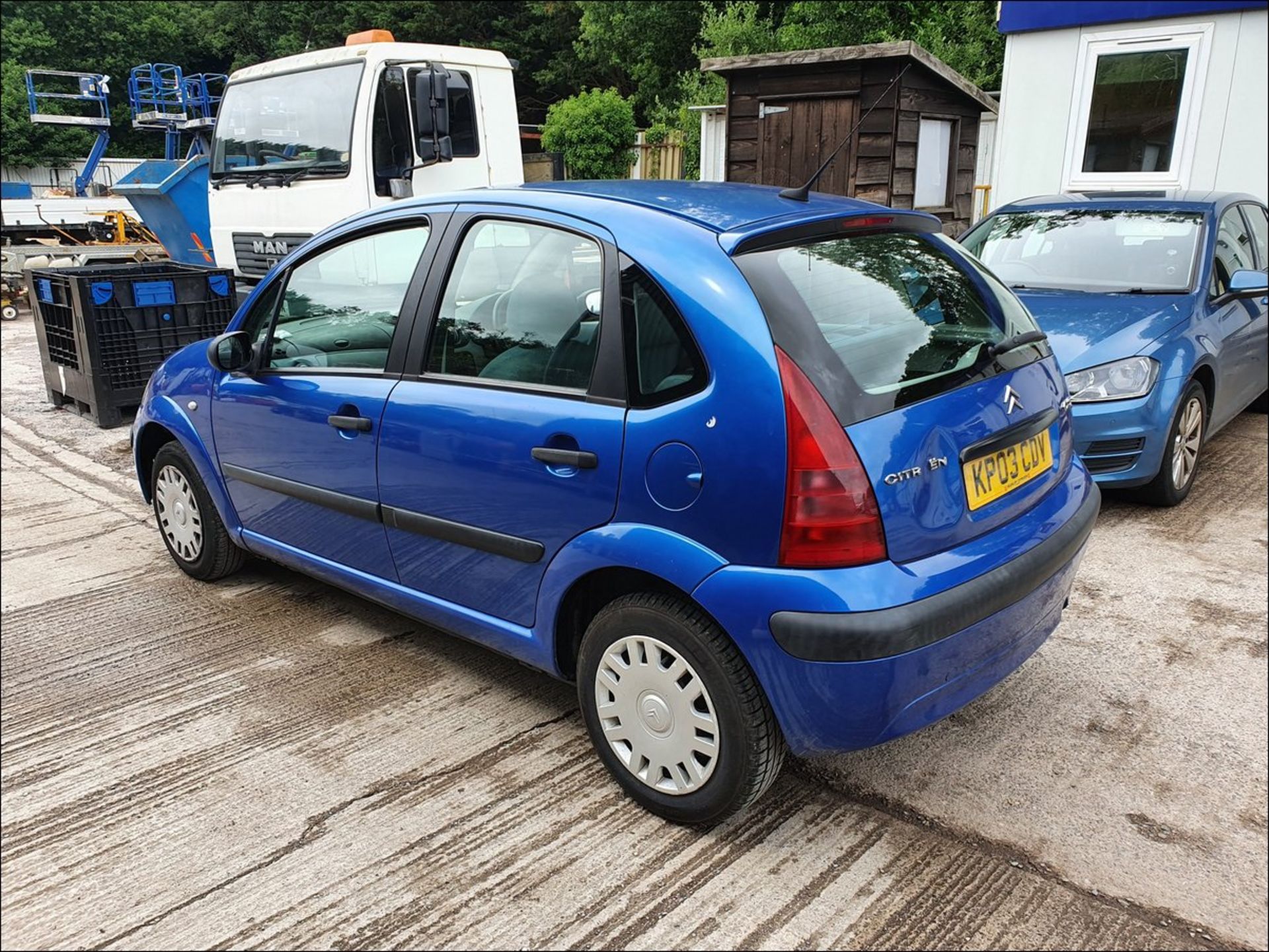 03/03 Citroen C3 Desire - 1360cc 5dr Hatchback (Blue, 120k) - Image 5 of 8