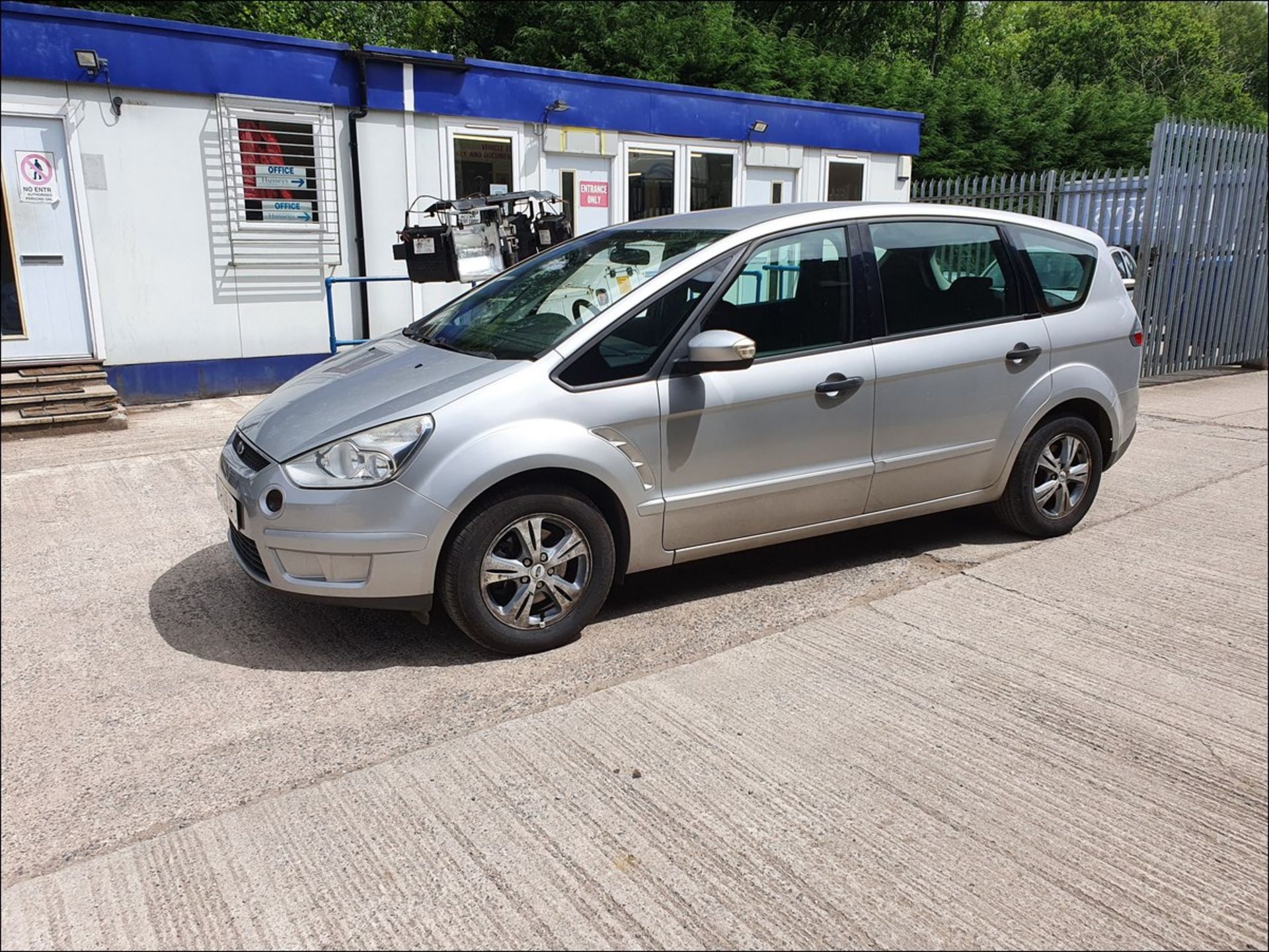 08/08 Ford S-Max LX TDCI 5G - 1753cc 5dr MPV (Silver, 93k) - Image 4 of 12