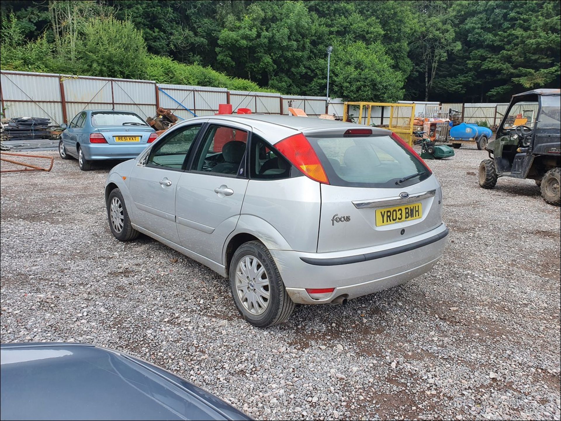 03/03 Ford Focus Ghia - 1596cc 5dr Hatchback (Silver, 70k) - Image 10 of 10