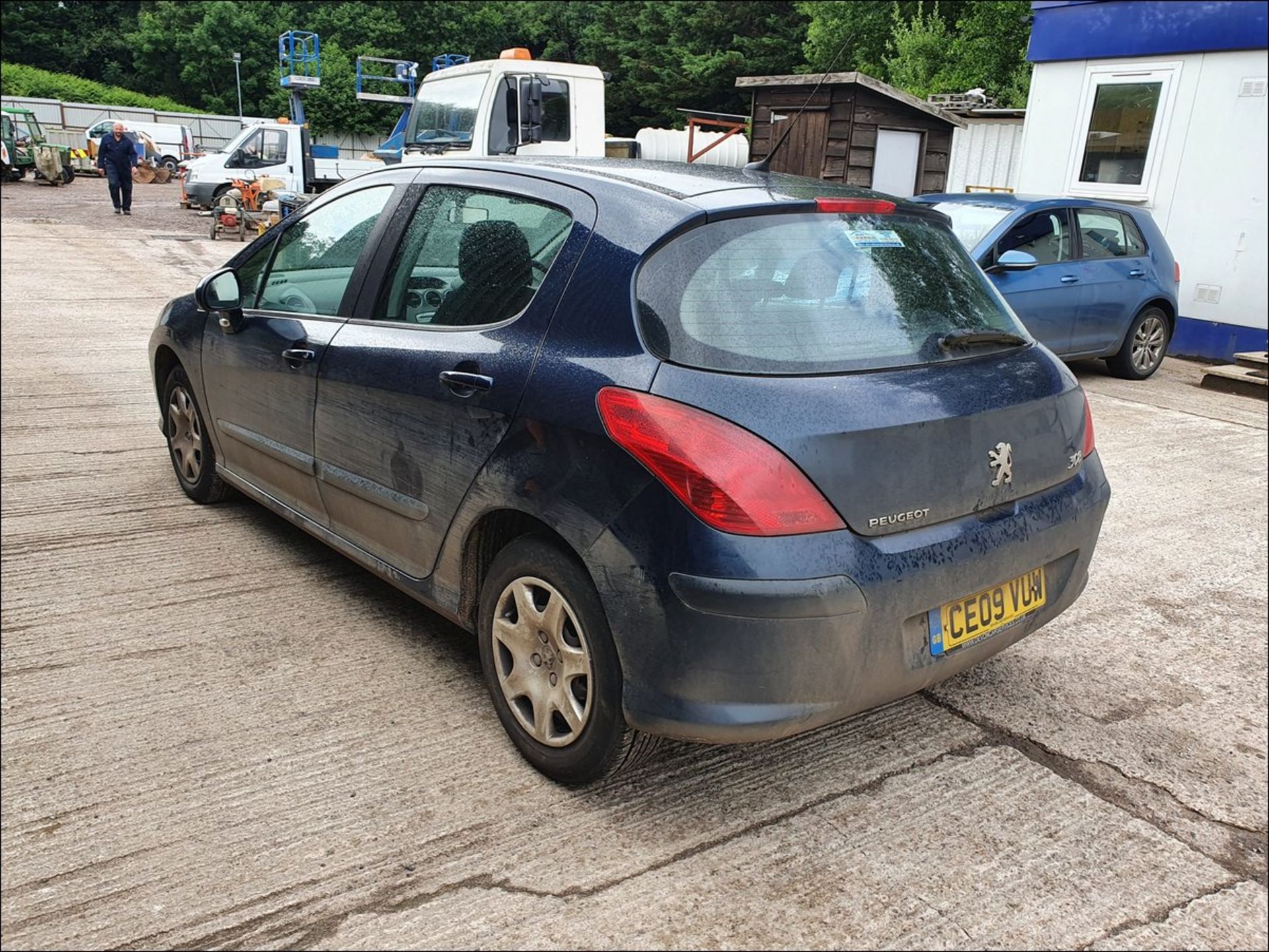 09/09 Peugeot 308 S DT - 1560cc 5dr Hatchback (Blue, 145k) - Image 7 of 10