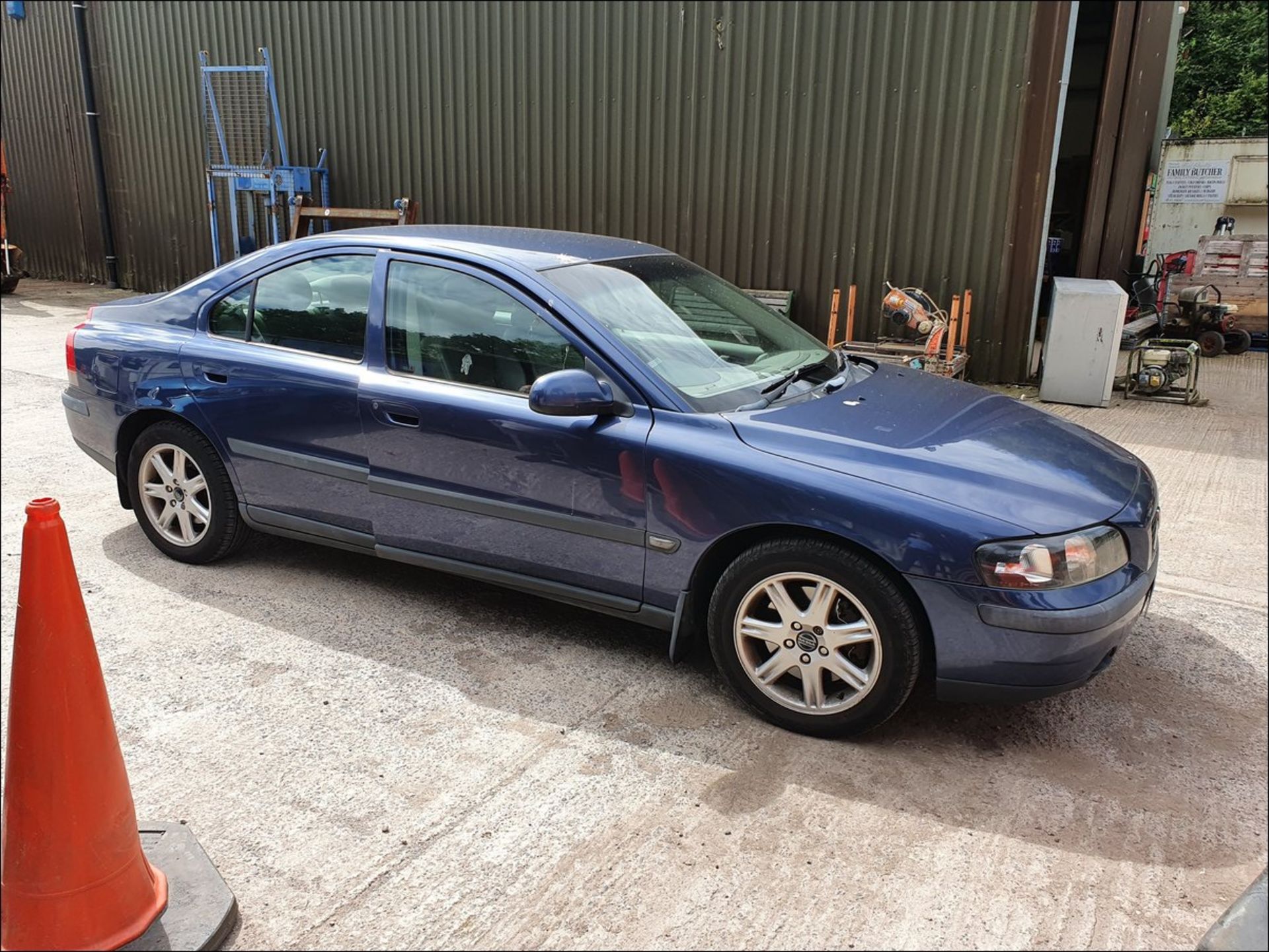 01/51 Volvo S60 T S - 1984cc 4dr Saloon (Blue) - Image 9 of 9