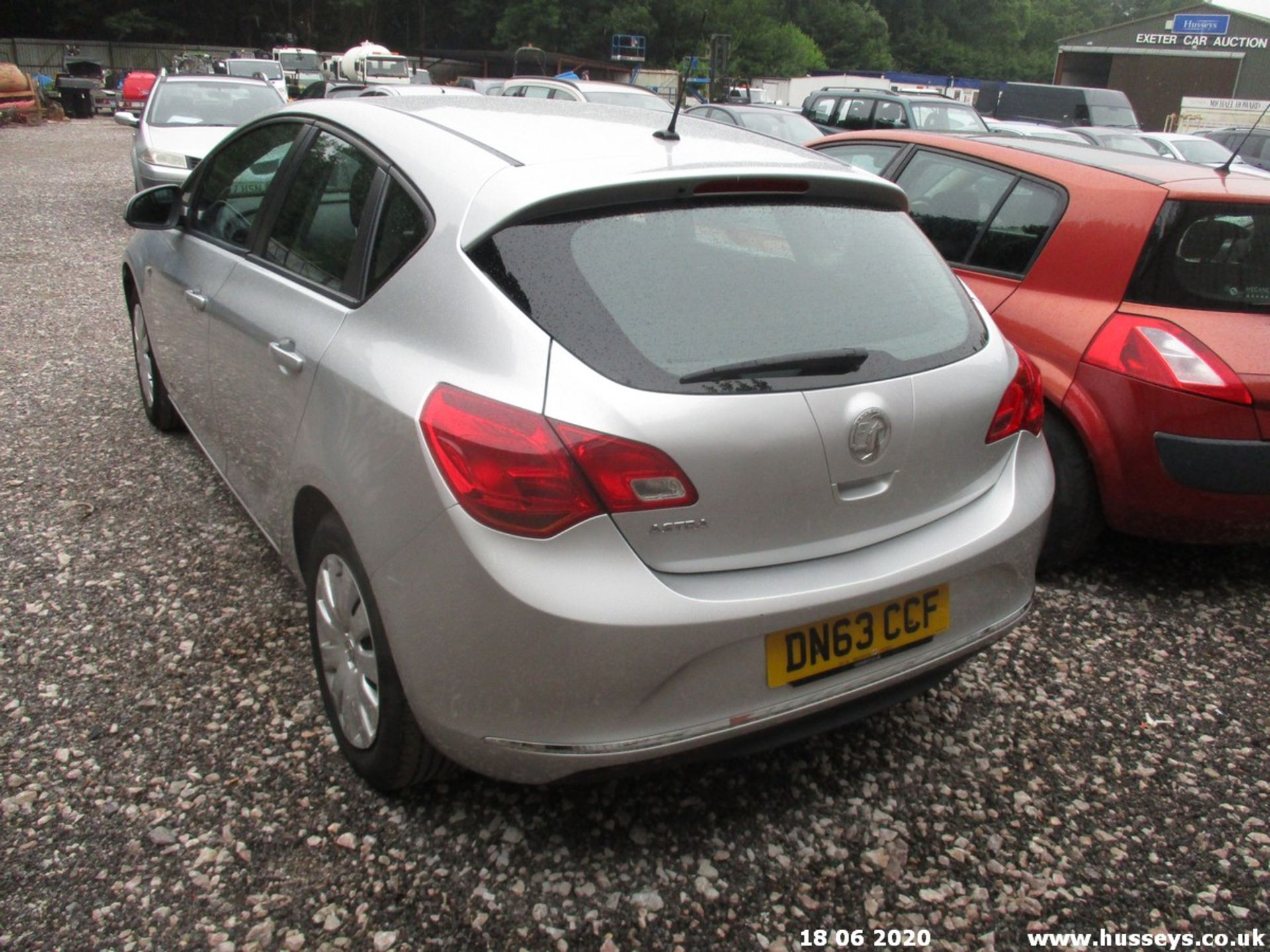 13/63 Vauxhall Astra Exclusiv - 1398cc 5dr Hatchback (Silver, 119k) - Image 3 of 3