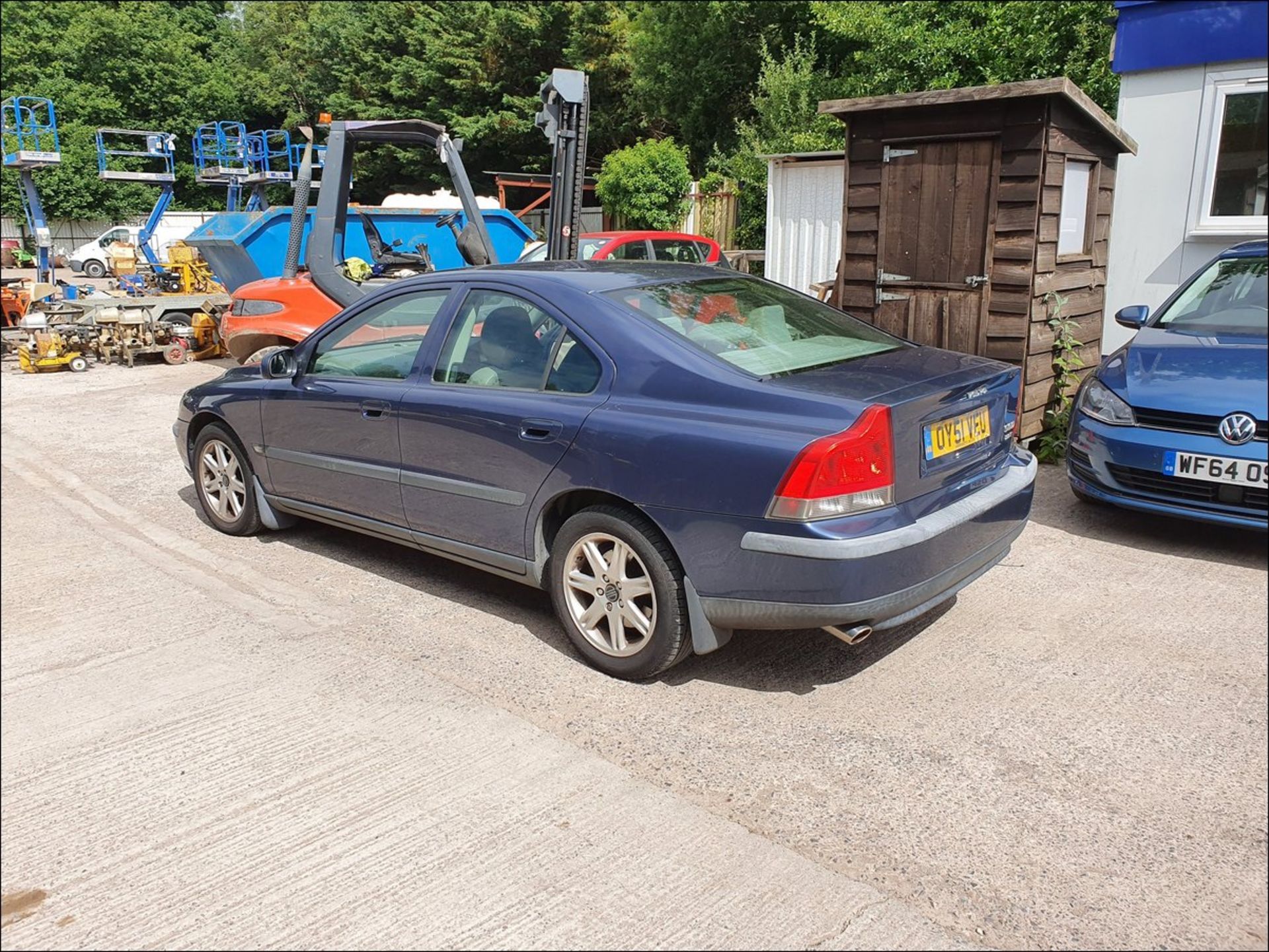 01/51 Volvo S60 T S - 1984cc 4dr Saloon (Blue) - Image 3 of 9