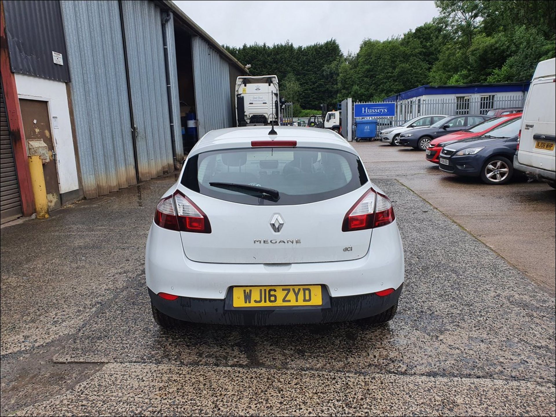 16/16 Renault Megane Dynamique Nav DCI - 1461cc 5dr Hatchback (White, 76k) - Image 6 of 15